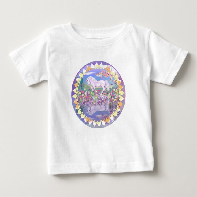 Camiseta Um macacão de bebê do paraíso roxo (Frente)