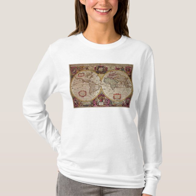 Camiseta Um mapa da terra nova e da água da terra inteira (Frente)