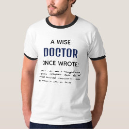 Camiseta Um Médico Sábio Escreveu Novidade Engraçada