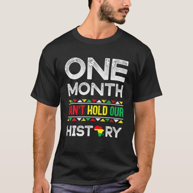 Camiseta Um Mês Não Consegue Manter Nossa História Pan-Afri (Frente)