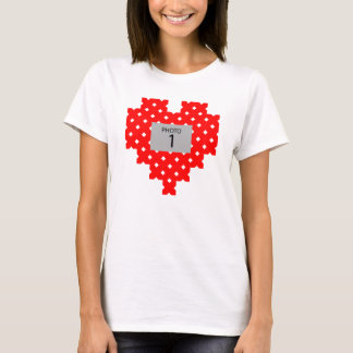 Camiseta Um modelo de ponto cruz em coração para uma única