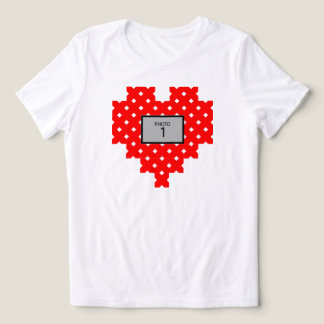Camiseta Um modelo de ponto cruz em coração para uma única