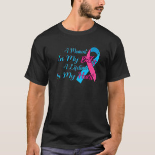 Camiseta Um Momento No Meu Ventre Uma Vida No Meu Coração S