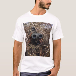Camiseta Um observador do escuteiro pratica o techniqu da