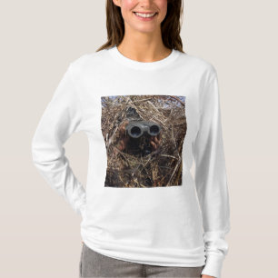 Camiseta Um observador do escuteiro pratica o techniqu da