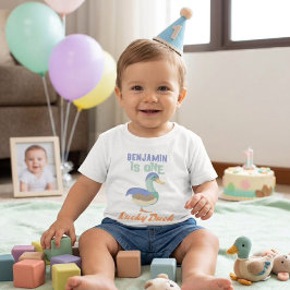 Camiseta Um Pato Sortudo Primeiro Aniversário Pastel