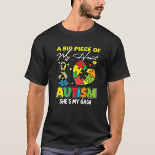 Camiseta Um Pedaço Do Meu Coração Tem Autismo Minha Gaga