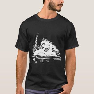 Camiseta Um peixe-saltador-do-lodo descansando sobre uma ro