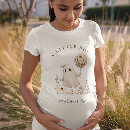 Camiseta Um Pequeno Fantasma Está Quase a Caminho! Chá de B