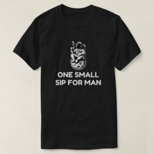 Camiseta Um Pequeno Golinho Para o Homem - Pausa para Café