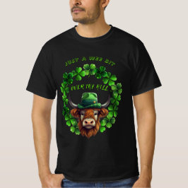 Camiseta Um Pouco Além da Colina Touro Verde e Trevos