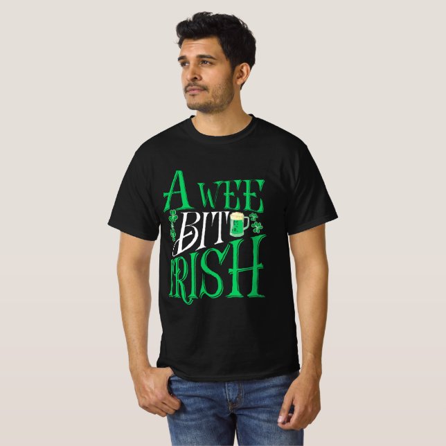 Camiseta Um pouco de irlandês, Rua, dia de Patrick (Frente Completa)