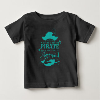 Camiseta Um pouquinho de pirata, muita sereia