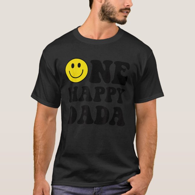Camiseta Um primeiro aniversario Feliz Um Legal Dada Famíli (Frente)