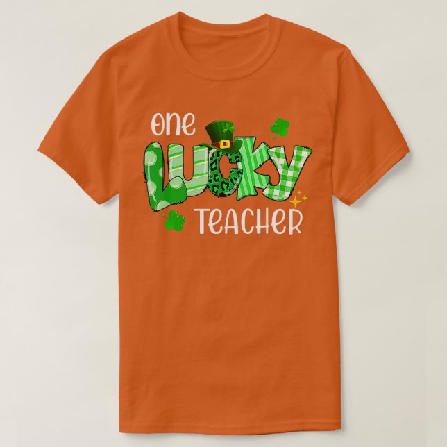 Camiseta Um Professor Sortudo Shamrock Clover Leopard Rua P (Frente do Design)