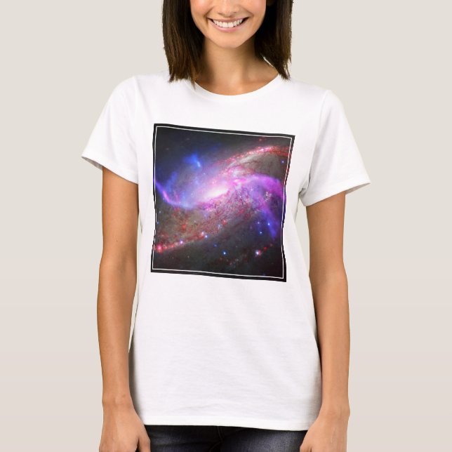 Camiseta Um Show De Luz Galáctica Na Galáxia Espiral Ngc 42 (Frente)