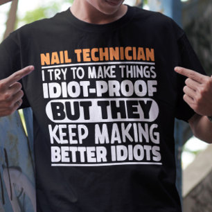 Camiseta Um Técnico Que Tento Fazer Coisas Engraçadas.