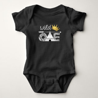 Camiseta Um Terno Corpo Selvagem Tribal