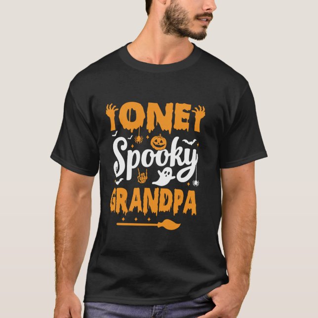 Camiseta Um vovô assustador que bate na família Halloween C (Frente)
