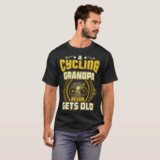 Camiseta Um vovô do ciclismo nunca obtem o Tshirt velho do (Frente Completa)