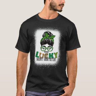Camiseta Uma Babá Sortuda Babysitter Explodiu St Patricks D