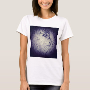 Camiseta Uma criatura muito escura me segue