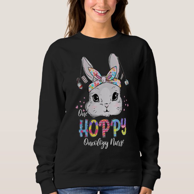 Camiseta Uma Enfermeira Hoppy Oncologia Enfermeira Bunny Ea (Frente)
