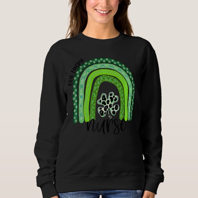 Camiseta Uma Enfermeira Sortuda Boho Rainbow Leopard Rua Ir (Frente)