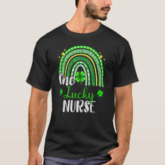 Camiseta Uma Enfermeira Sortuda Estampa de Leopardo Arco-ír