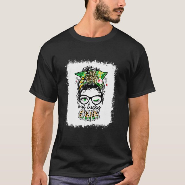 Camiseta Uma Enfermeira Sortuda, Messy Bun Shamrock S (Frente)