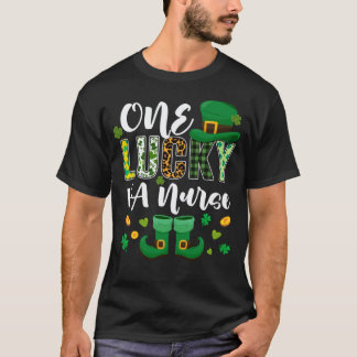 Camiseta Uma Enfermeira VA Sortuda Dia de São Patrício Amor