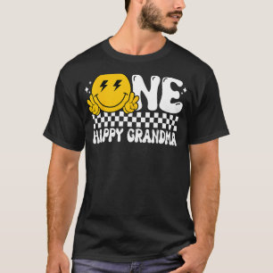 Camiseta Uma família de primeiros aniversarios Feliz da vov