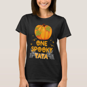 Camiseta Uma Figurinha de Dia das Bruxas da Família Yaya Sp