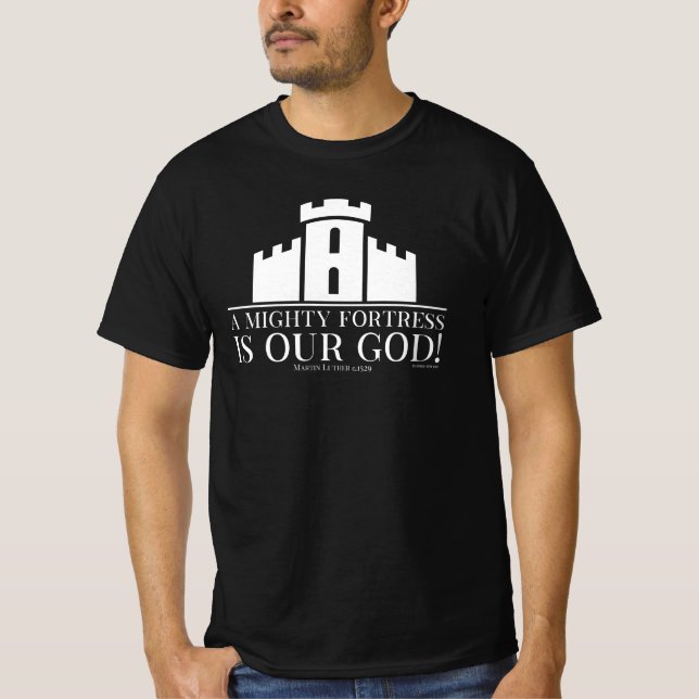 Camiseta Uma Forte Fortaleza é o Nosso Deus (Frente)