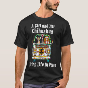 Camiseta Uma Garota E Seus Animais Vivendo A Vida Em Paz Ch