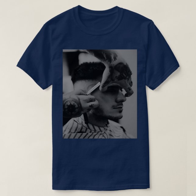 Camiseta uma licença de cabeleireiroLicense para o Carregar (Frente do Design)