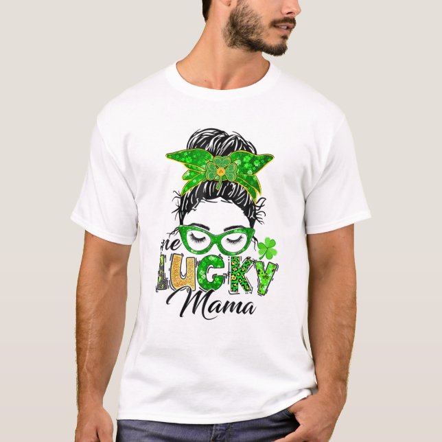 Camiseta Uma Lucky Mama Dia de São Patrício Irlandês Shamro (Frente)