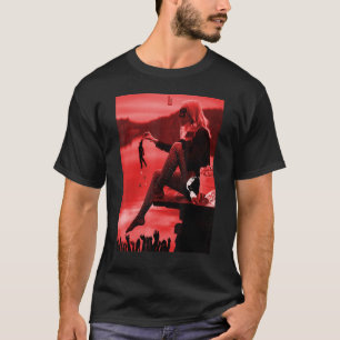 Camiseta Uma Máscara De Artes Rapariga Com Ouros Vermelhos