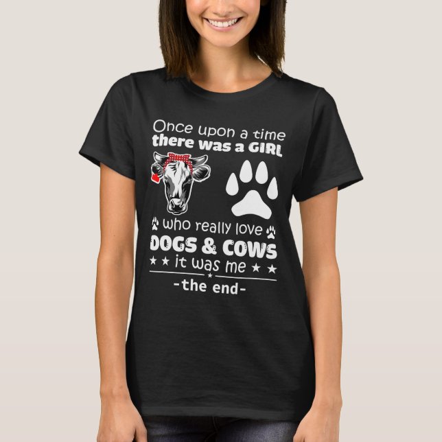 Camiseta Uma Menina Que Ama Verdadeiramente Vacas E Cachorr (Frente)