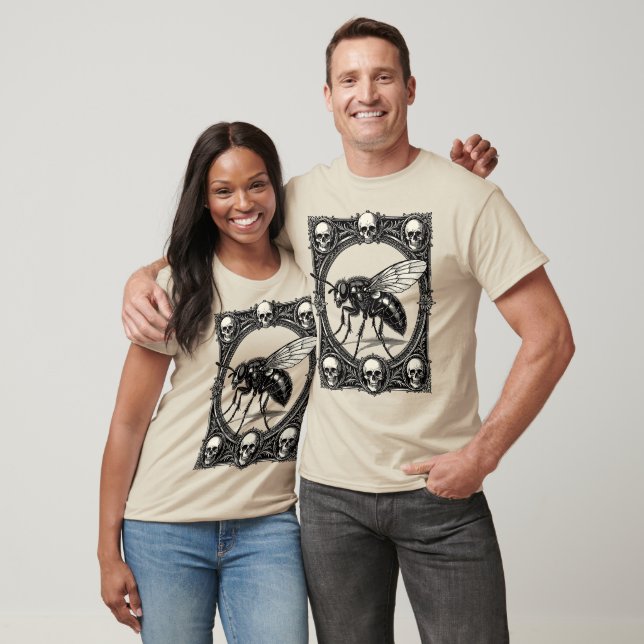 Camiseta Uma Mosca Monstruosa Enorme (Unissex)