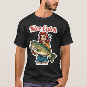 Camiseta Uma mulher de desenho animado segurando um grande