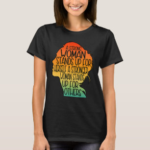 Camiseta Uma Mulher Forte Defende Os Direitos Das Mulheres