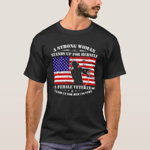 Camiseta Uma Mulher Forte Levanta Para Si Mesma Uma Vete Fe
