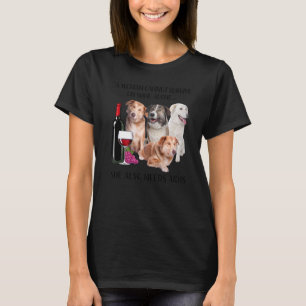 Camiseta Uma Mulher Não Pode Sobreviver Apenas Ao Vinho Aid