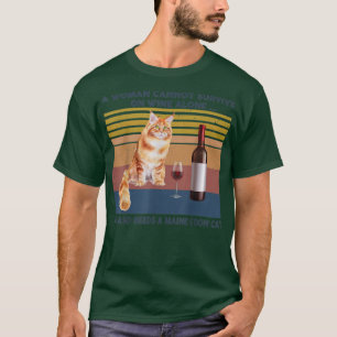 Camiseta Uma Mulher Não Pode Sobreviver Sozinha Ao Vinho De