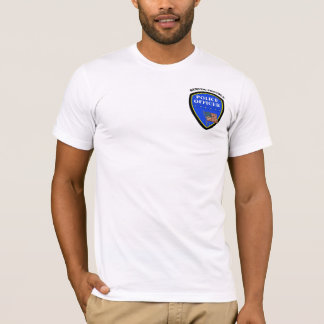 Camiseta Uma polícia que serve orgulhosa