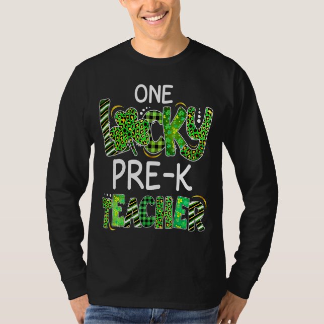 Camiseta Uma Professora Sortuda Pré K Shamrock Leopardo Xad (Frente)