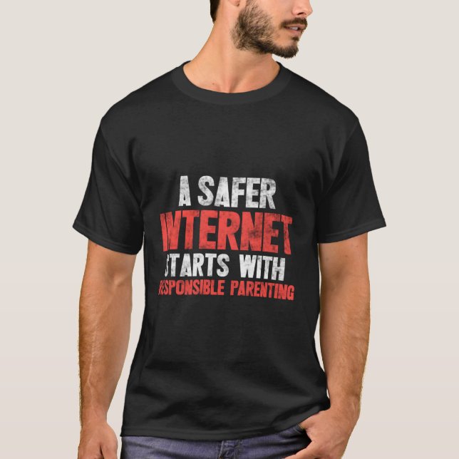 Camiseta Uma Rua Da Internet Mais Segura Com Parentalidade  (Frente)