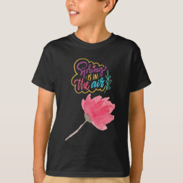 Camiseta Uma Série Visual de Primavera