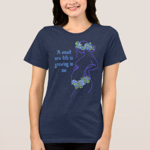 Camiseta Uma Silhueta de Mulher Grávida com Citação
